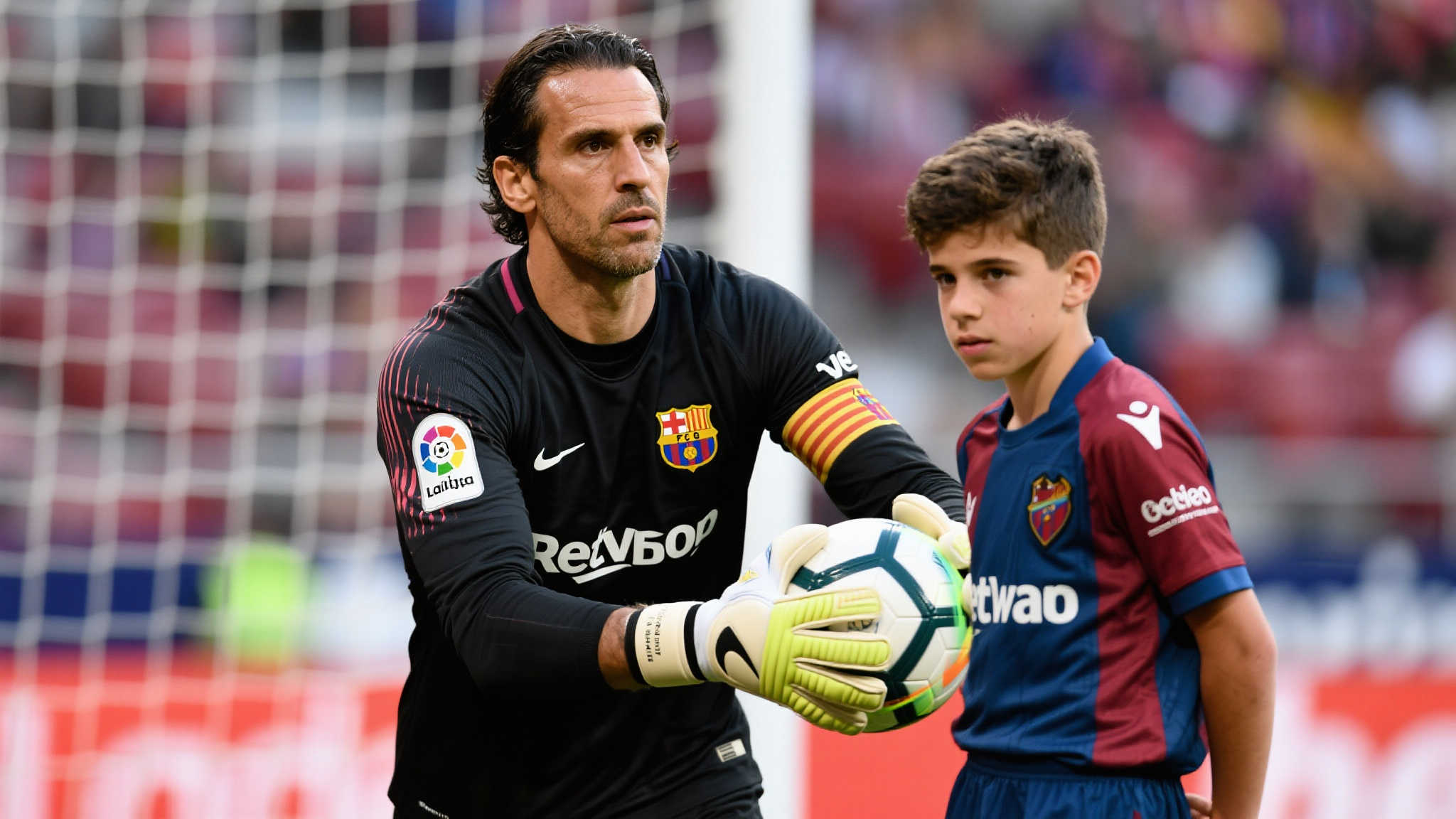 也显示出他 也显示出他