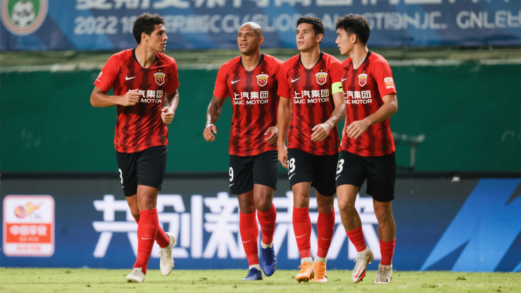 坚持以及机 坚持以及机